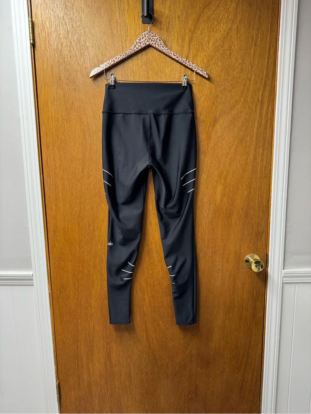 ALO Yoga High-Waisted Sequence Glow in the Dark Leggings Black Large Workout Gym